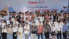 Báo Tiền Phong vinh danh và trao học bổng 'Nâng bước thủ khoa 2020'