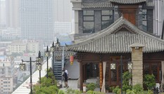 Trung Quốc: Đại gia chơi trội xây 'cung điện trên không'