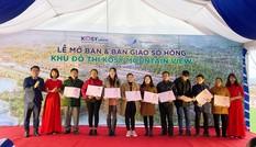 Bàn giao sổ hồng cho cư dân dự án Kosy Mountain View Lào Cai
