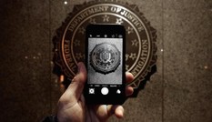 FBI tốn hơn 1,3 triệu USD để phá khóa iPhone của khủng bố