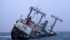 2 người chết, 11 thuyền viên được cứu trong vụ tàu hàng bị chìm ở Bình Thuận