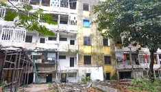 Cưỡng chế phá dỡ chung cư nứt toác gây nguy hiểm cho hàng ngàn cư dân