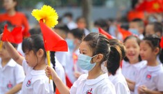 Lễ khai giảng đặc biệt trong mùa COVID-19: Nơi trực tuyến, nơi khai giảng trong lớp học