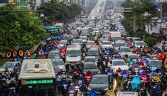 Mưa triền miên, phố phường Hà Nội tắc tứ bề ngày đầu tuần