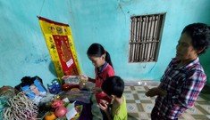 Xót thương 2 trẻ mồ côi ở với bà ngoại bị ung thư di căn