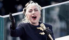 Clip: Lady Gaga hát quốc ca trong lễ nhậm chức của tân Tổng thống Mỹ Joe Biden