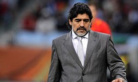 Maradona vẫn được tín nhiệm
