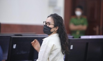 Bà Lê Thị Thanh Thúy tại phiên tòa sáng nay 2/12