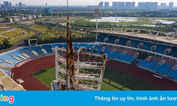 Ghế ngồi của sân Mỹ Đình được tháo dỡ để chuẩn bị cho SEA Games