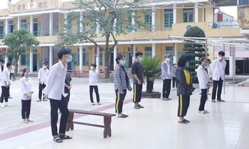 Sở GD-ĐT Nam Định lên phương án gì khi học sinh lớp 10 nhiễm COVID-19?