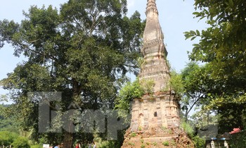 Huyền bí tháp cổ ngàn năm giữa đại ngàn xứ Nghệ