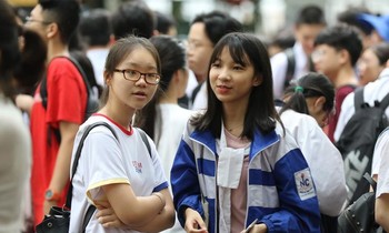 Đặc cách học sinh cách ly COVID-19 vào thẳng lớp 10 công lập có khách quan?