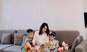 Tác giả CEO Nguyễn Mến và các con vui chơi tại nhà trong những ngày giãn cách vì dịch COVID-19.