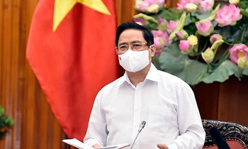 Thủ tướng: Lãnh đạo Bộ GD-ĐT nói phải rõ để người dân và xã hội hiểu đúng