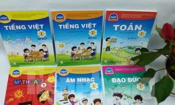 Giá sách giáo khoa lớp 2 mới cao gấp 3 lần giá hiện hành
