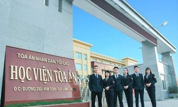 Học viện Tòa án không tuyển thí sinh nói ngọng, nói lắp