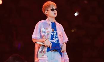 Trong khi dân tình đi theo trào lưu MV như phim ngôn tình thì Jack chọn hơi hướng kỳ ảo?