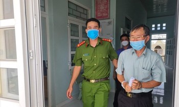 Bị can Phí Văn Thành bị bắt.