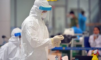 Nữ cán bộ tư pháp dương tính SARS-CoV-2 gặp gỡ nhiều người