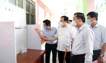 Chủ tịch Hà Nội: Diễn tập công tác bầu cử ở xã đang cách ly