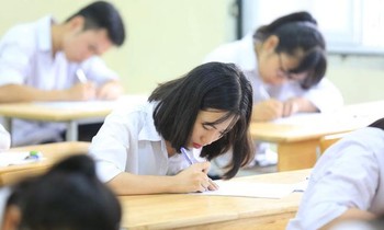 Hà Nội: Học sinh lớp 12 làm bài kiểm tra, thi trực tuyến vào cuối tháng 5