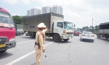 Các chốt cửa ngõ Thủ đô không kiểm tra người và phương tiện