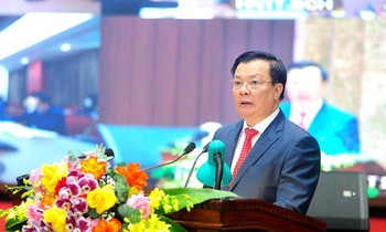 Bí thư Thành ủy Hà Nội Đinh Tiến Dũng