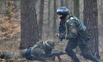 Binh sỹ Ukraine trong một đợt tập trận