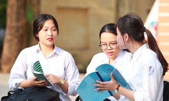 Chi tiết điểm chuẩn lớp 10 THPT công lập Hà Nội 5 năm gần đây
