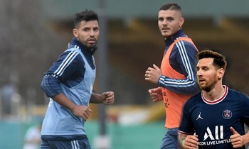 PSG muốn đổi Icardi lấy Aguero để chiều lòng Messi?