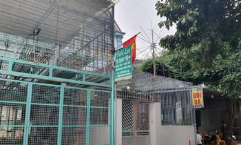 Vườn lan Hà Thanh khóa trái cửa mấy ngày qua.