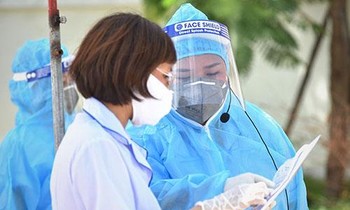 Hà Nội hiện có nguy cơ cao bùng phát dịch COVID-19