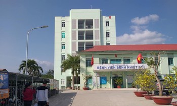 Nữ lễ tân khách sạn nhiễm virus corona mới sẽ được xuất viện trong chiều nay