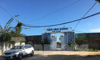 Cho thuê 18.000m2 đất sân vận động Cam Ranh với giá 'bèo'