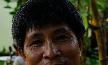 Tác giả Trí Quân (nhà báo, nhà thơ Trần Tuấn).