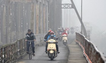 Miền Bắc chìm trong sương mù, Hà Nội trời âm u
