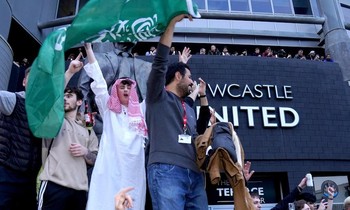 NÓNG: Các ông chủ Arab Saudi của Newcastle chính thức 'trảm' HLV