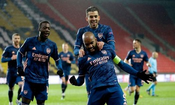Thắng đậm Slavia Praha, Arsenal tái lập thành tích tồn tại 89 năm