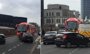 Liverpool đánh lừa cổ động viên M.U như thế nào?