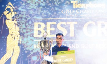 Nhất Long đang là đương kim vô địch Tiền Phong Golf Championship 