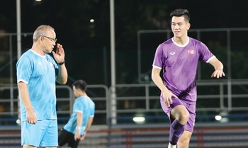 Sau khi lập công mang lại danh hiệu vô địch AFF Cup thứ 2 cho đội tuyển Việt Nam, Tiến Linh tiếp tục chơi thăng hoa dưới sự dẫn dắt của HLV Park Hang-seo Ảnh: Anh Đoàn