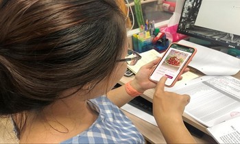 Người dân đang dần chuyển cách bán hàng qua hình thức thương mại điện tử