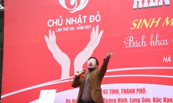 Rapper Rica “lạc đường” tới Chủ nhật Đỏ Ảnh: MẠNH THẮNG