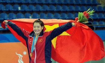 'Khoảnh khắc vàng' của võ sỹ Bích Phương