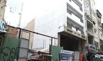 Chưa kỷ luật trưởng phòng vì… khuyết chủ tịch quận