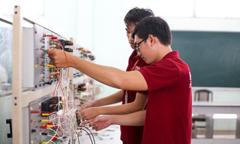 Các ngành Kỹ thuật cơ khí, Kỹ thuật điện, Kỹ thuật điện tử - viễn thông luôn có vị trí nhất định trong cơ cấu ngành nghề của xã hội