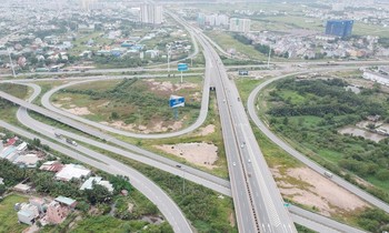 Kiện toàn giao thông khiến nhà ở thấp tầng tại Gia Lâm tăng giá mạnh