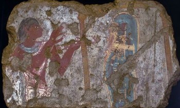 Mẫu vật từ Mộ Tetiki được trưng bày ở Bảo tàng Luxor, Ai Cập, lần đầu tiên sau khi được chuyển về từ Bảo tàng Louvre, Pháp, năm 2009