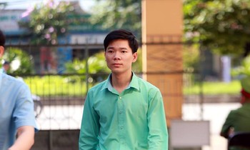 Bị cáo Hoàng Công Lương tại tòa án tháng 5/2018 Ảnh :X.A
