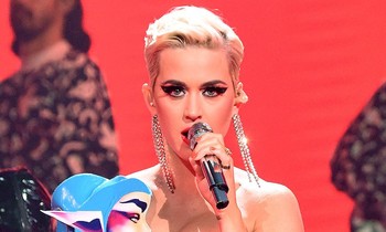 Nữ ca sĩ Katty Perry